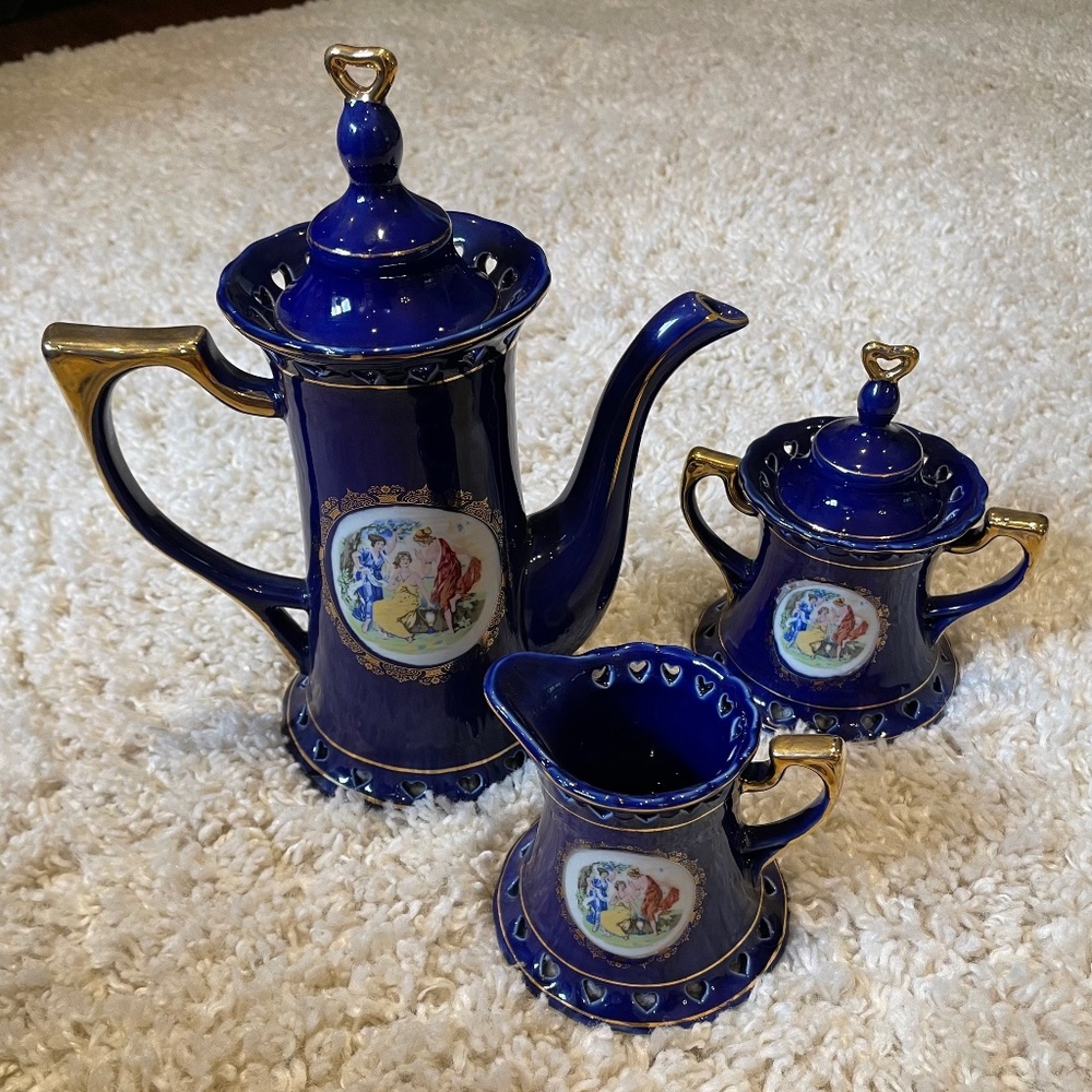 Tea Pot Set Thun porcelain